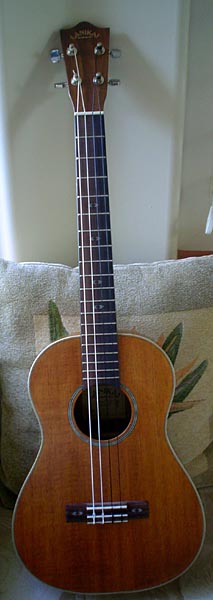 Lanakai CKB Baritone Ukulele.'